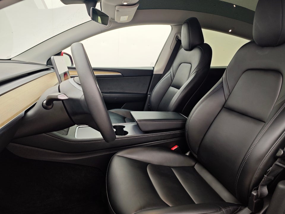 Tesla Model Y RWD 5d