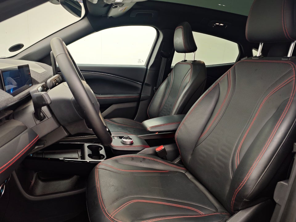 Ford Mustang Mach-E 75 Premium Standard Range AWD 5d