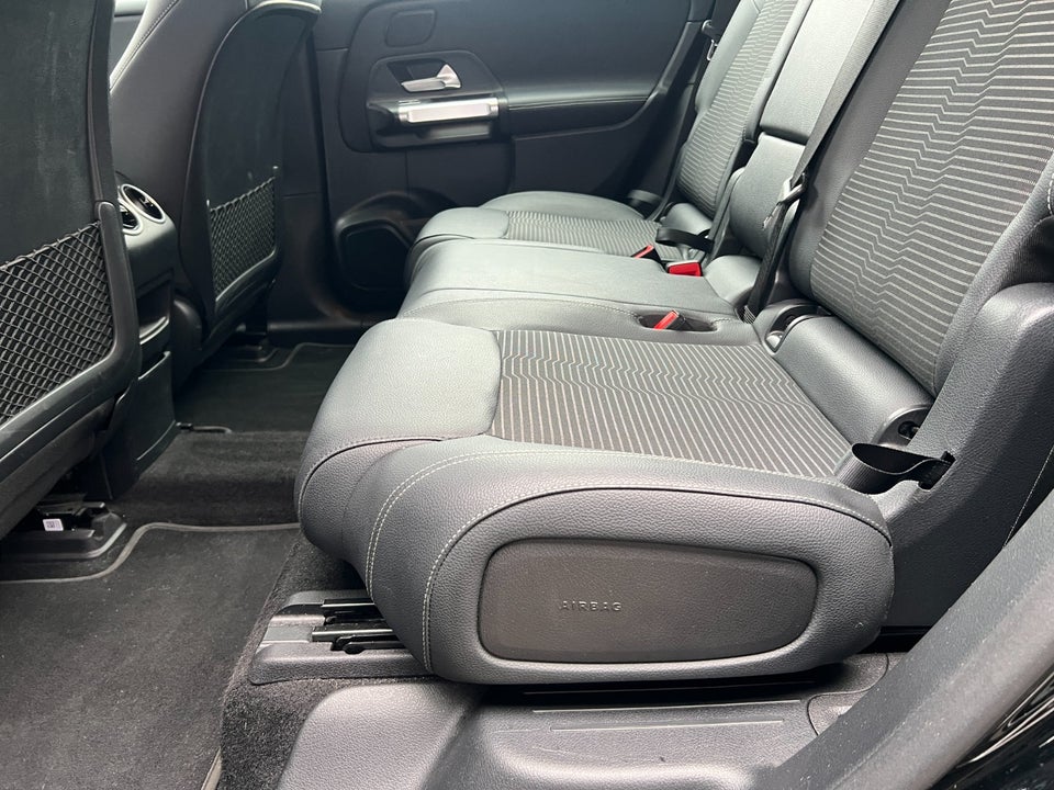 Mercedes EQB300 Progressive 4Matic 5d