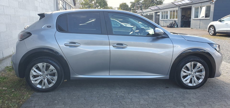 Peugeot e-208 50 Allure Limited 5d