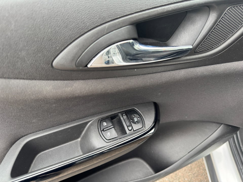 Opel Corsa 1,4 16V Enjoy aut. 5d