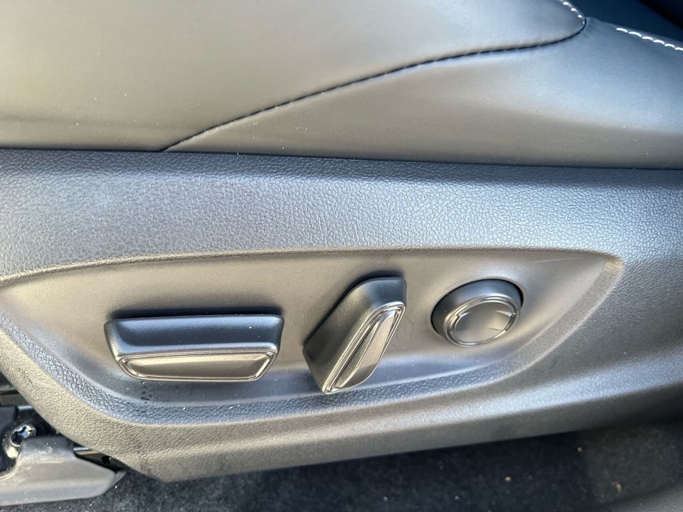 Toyota bZ4X 73 Executive 5d