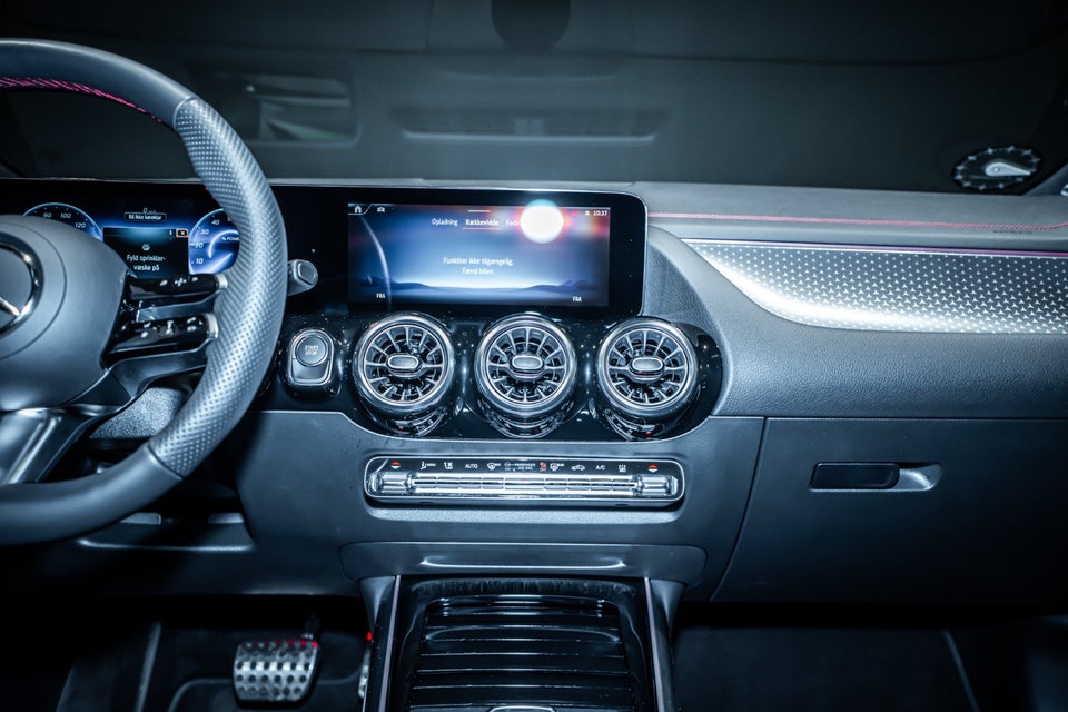 Mercedes EQA250+ AMG Premium 5d