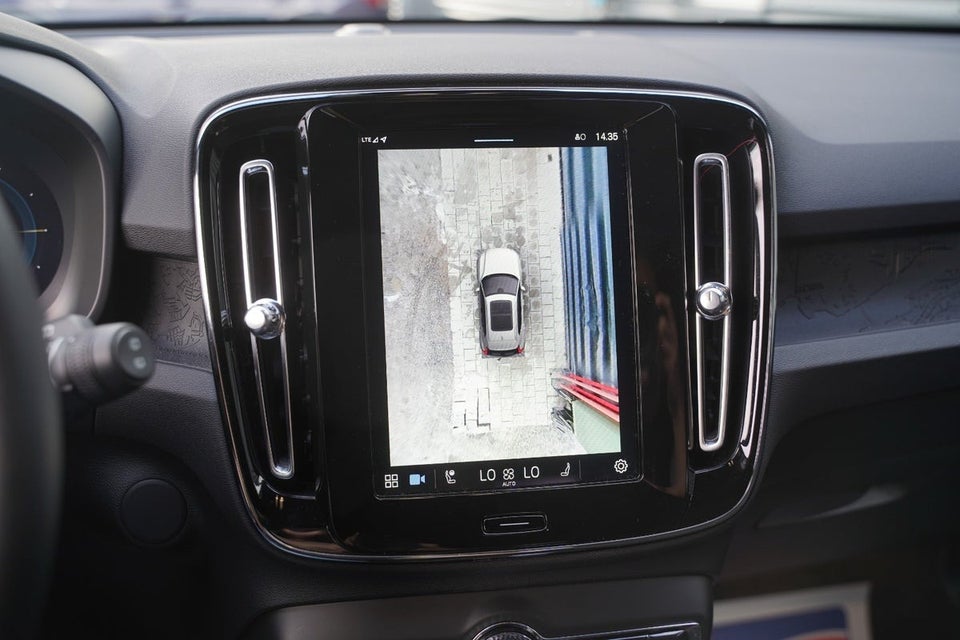 Volvo EX40 Twin Performance Plus 5d