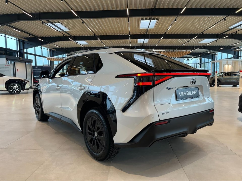 Toyota bZ4X 73 Active 5d