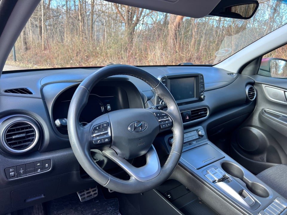 Hyundai Kona 64 EV Essential 5d