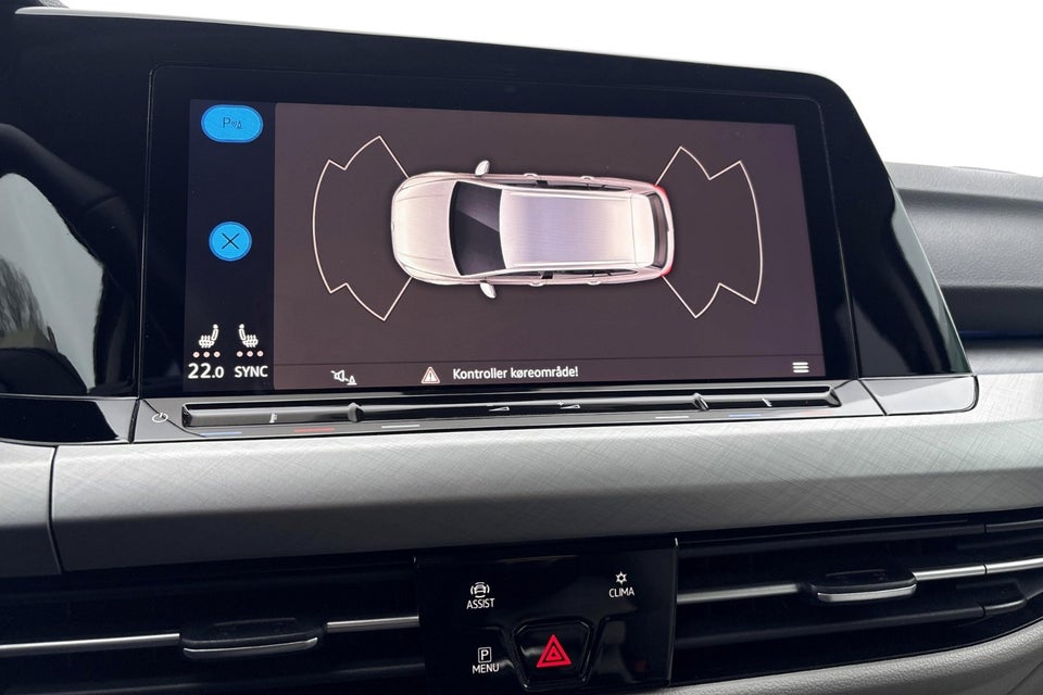 VW Golf VIII 1,5 TSi 130 Life Variant 5d