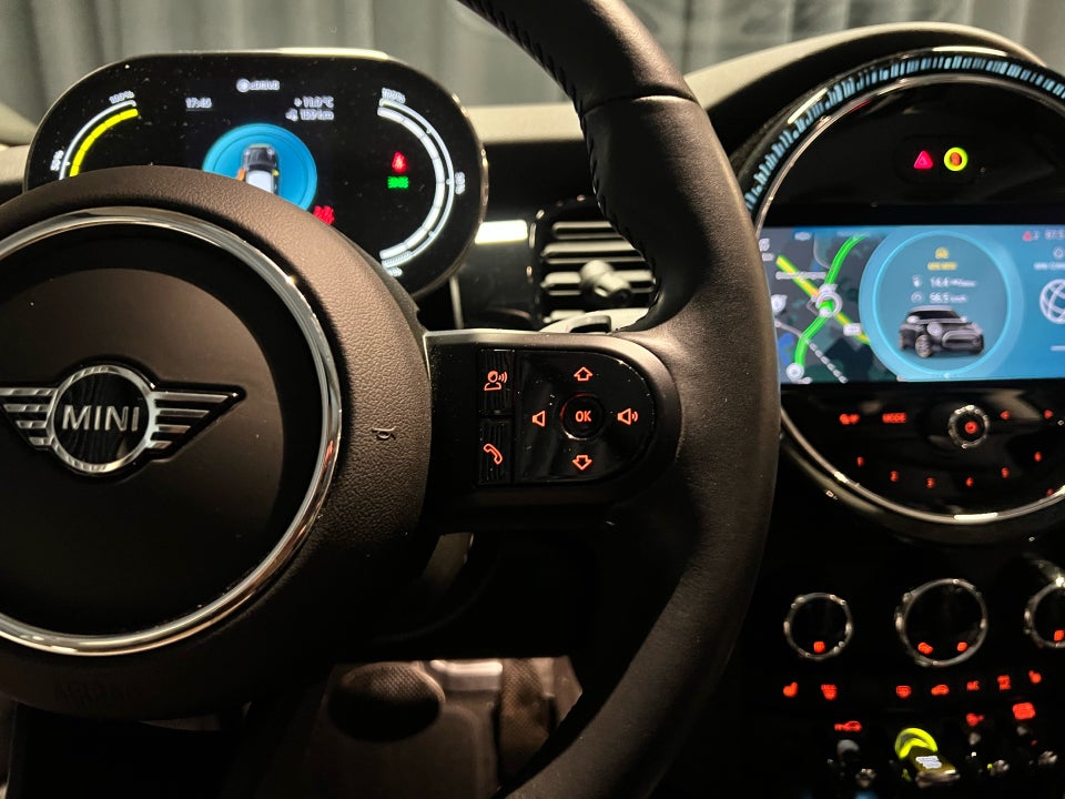 MINI Cooper SE Classic 3d