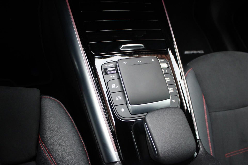 Mercedes EQA300 AMG Line 4Matic 5d