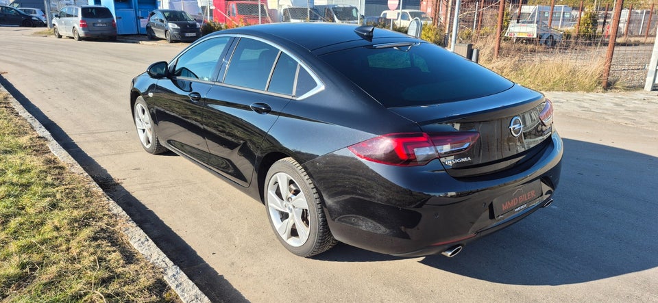 Opel Insignia 2,0 T 260 OPC Line Grand Sport aut. 4x4 5d