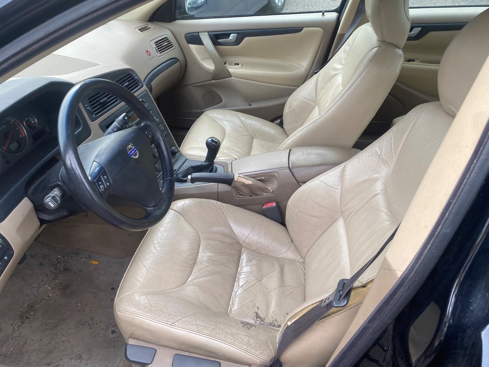 Volvo S60 2,4 140 4d
