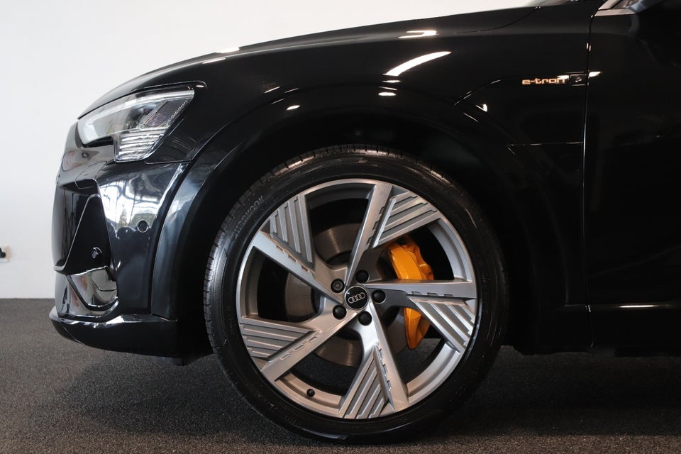 Audi e-tron 55 S-line quattro 5d