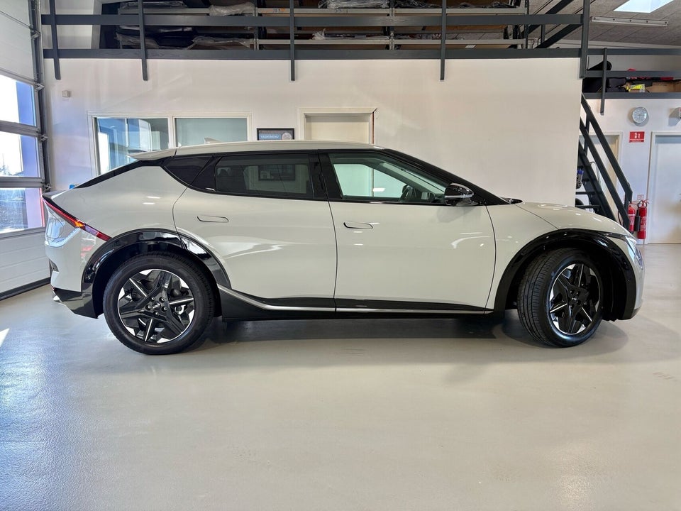 Kia EV6 84 Long Range Upgrade 5d