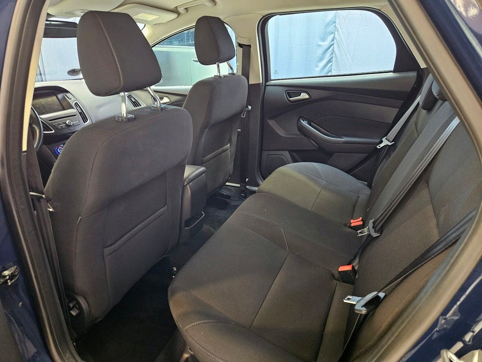 Ford Focus 1,5 TDCi 120 Business stc. aut. 5d