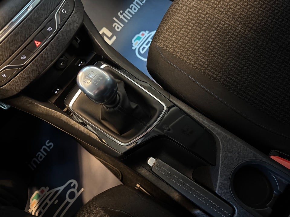 Peugeot 308 1,5 BlueHDi 130 Active 5d