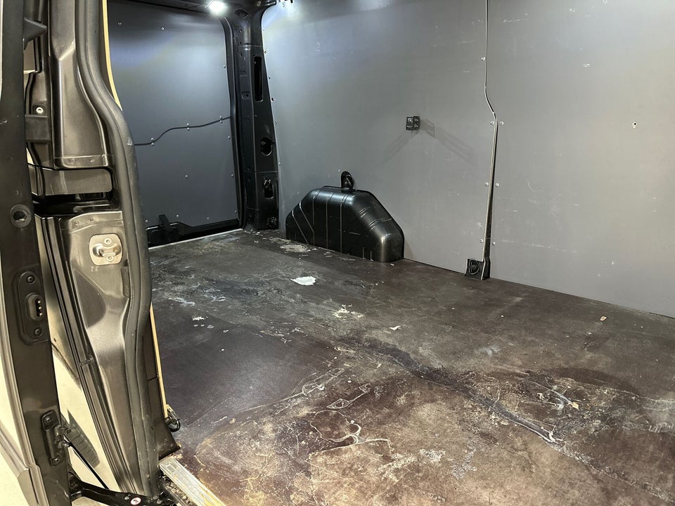 Ford Transit Custom 320L 2,0 TDCi 185 Sport aut.