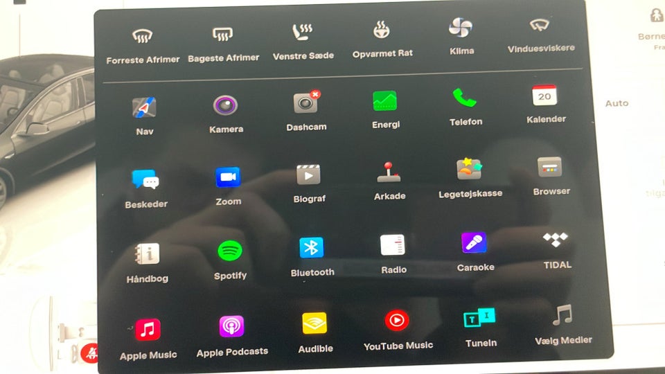 Tesla Model Y Long Range AWD 5d