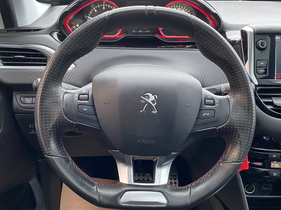 Peugeot 2008 1,5 BlueHDi 120 GT Line Sky EAT6 5d