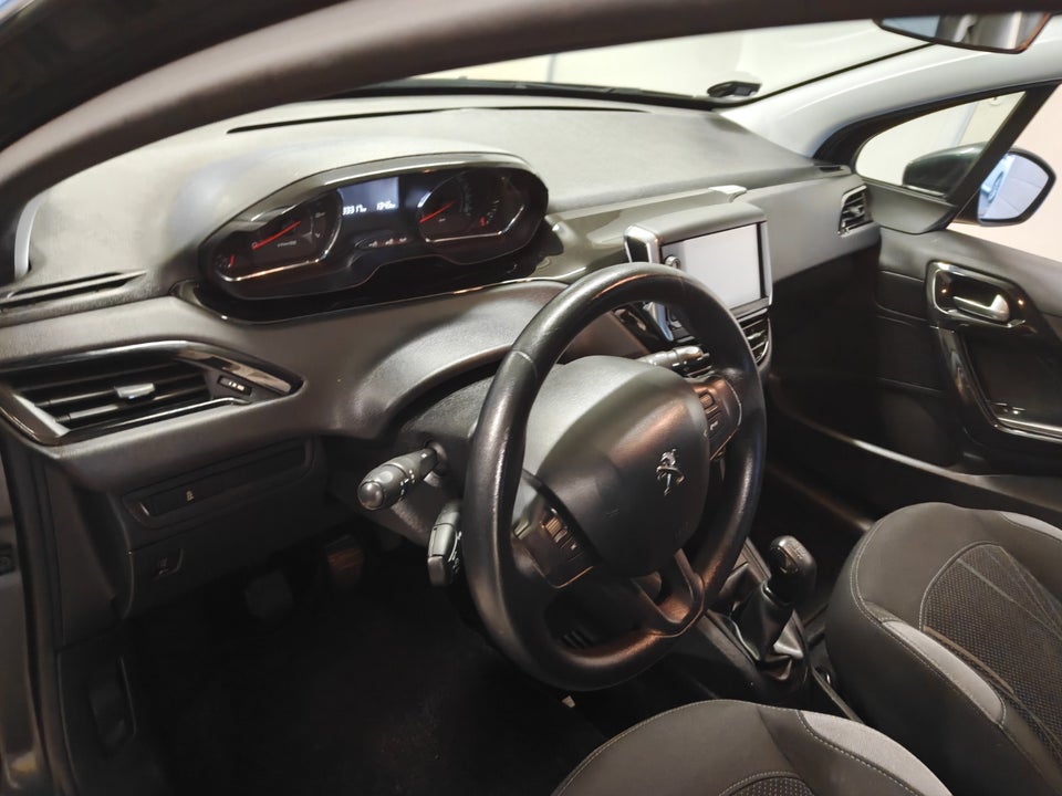 Peugeot 208 1,2 VTi Active 5d