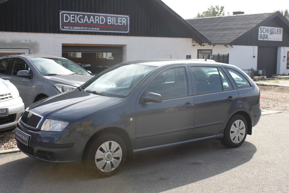 Skoda Fabia 1,4 16V 75 Ambiente Combi 5d