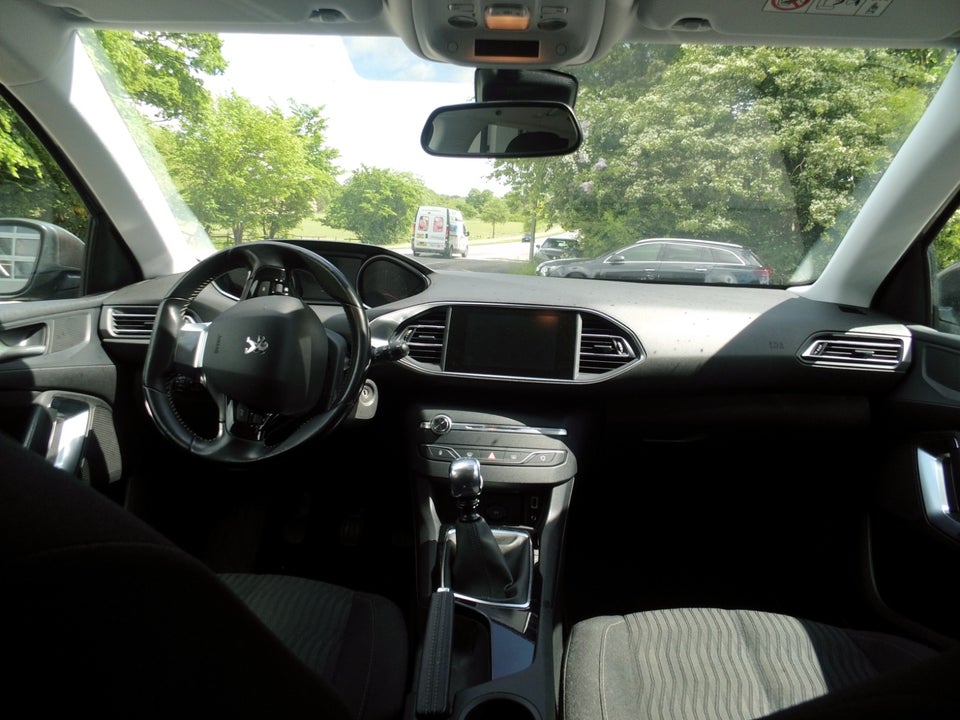 Peugeot 308 1,6 BlueHDi 120 Active SW 5d
