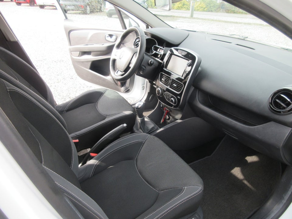 Renault Clio IV 1,5 dCi 90 Zen Sport Tourer 5d