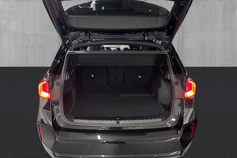 BMW iX1 eDrive20 M-Sport Pro 5d