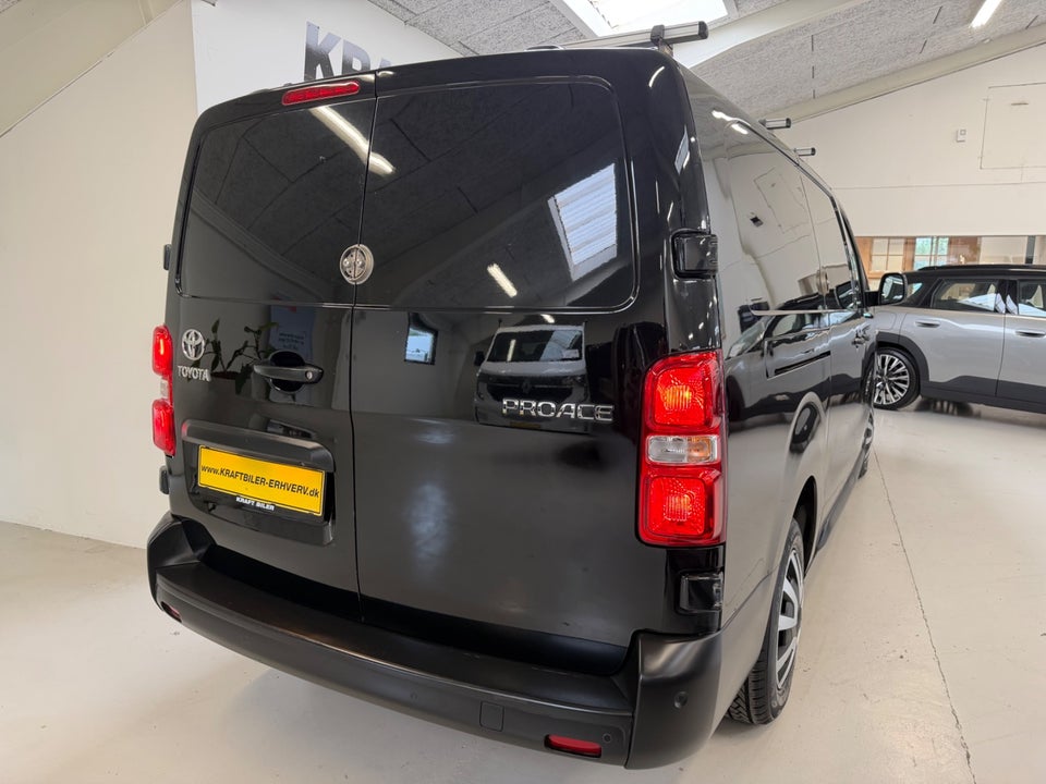 Toyota ProAce 2,0 D 120 Long Comfort Master aut. 5d