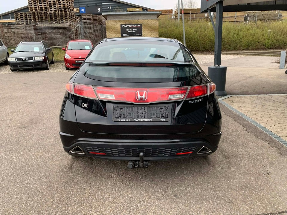 Honda Civic 1,8 Sport 5d