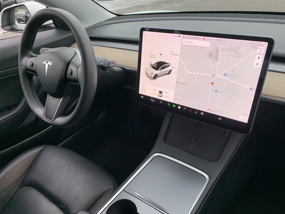 Tesla Model 3 Standard Range+ RWD 4d