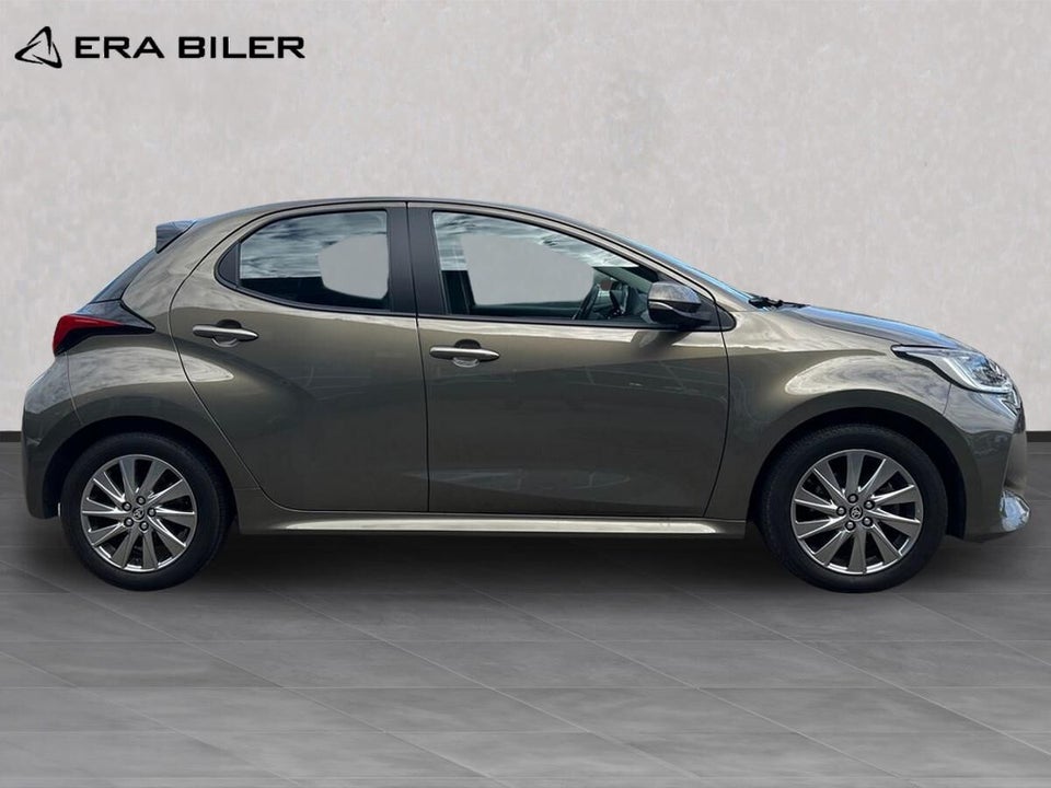 Toyota Yaris 1,5 Hybrid Active Tech e-CVT 5d