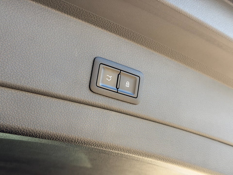 Hongqi E-HS9 99 Exclusive 5d