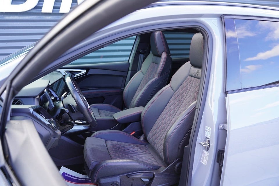 Audi Q4 e-tron 40 Attitude S-line 5d