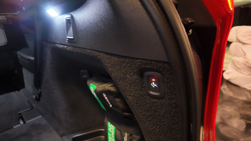 Volvo XC90 2,0 T8 ReCharge Ultimate Bright aut. AWD 7prs 5d