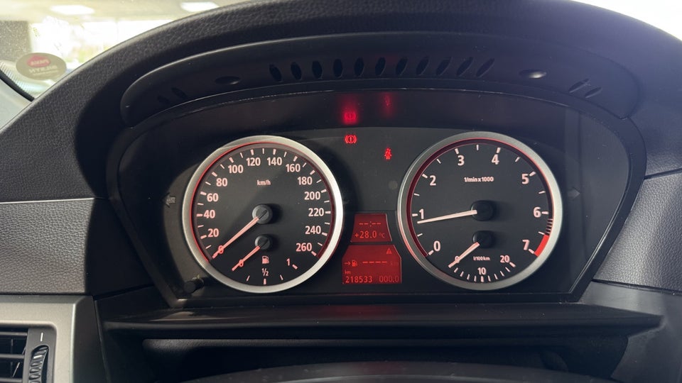 BMW 523i 2,5  4d