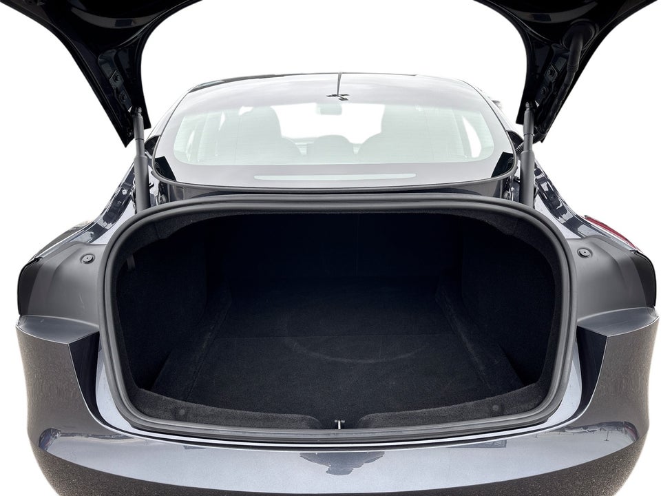 Tesla Model 3 Long Range AWD 4d
