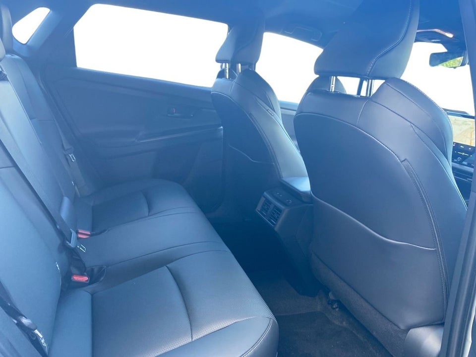 Toyota bZ4X 73 Executive 5d