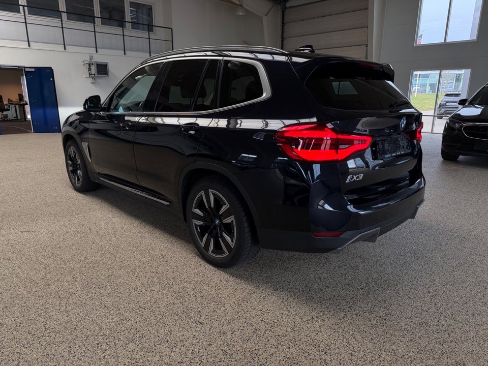 BMW iX3 Charged 5d