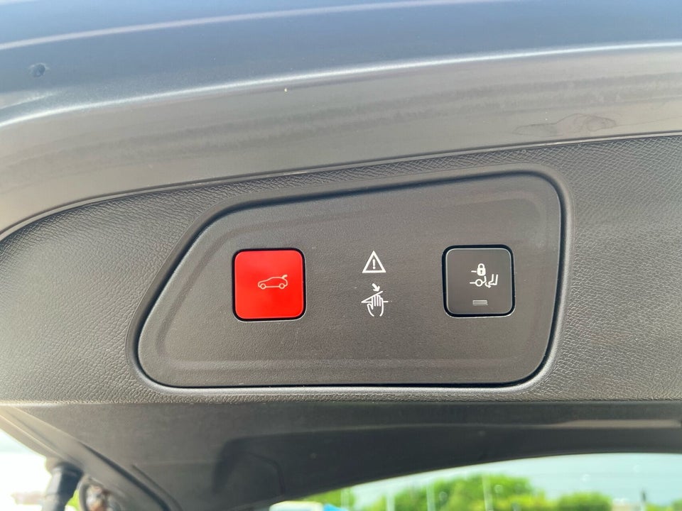 Peugeot 3008 1,6 Hybrid4 GT Pack EAT8 5d