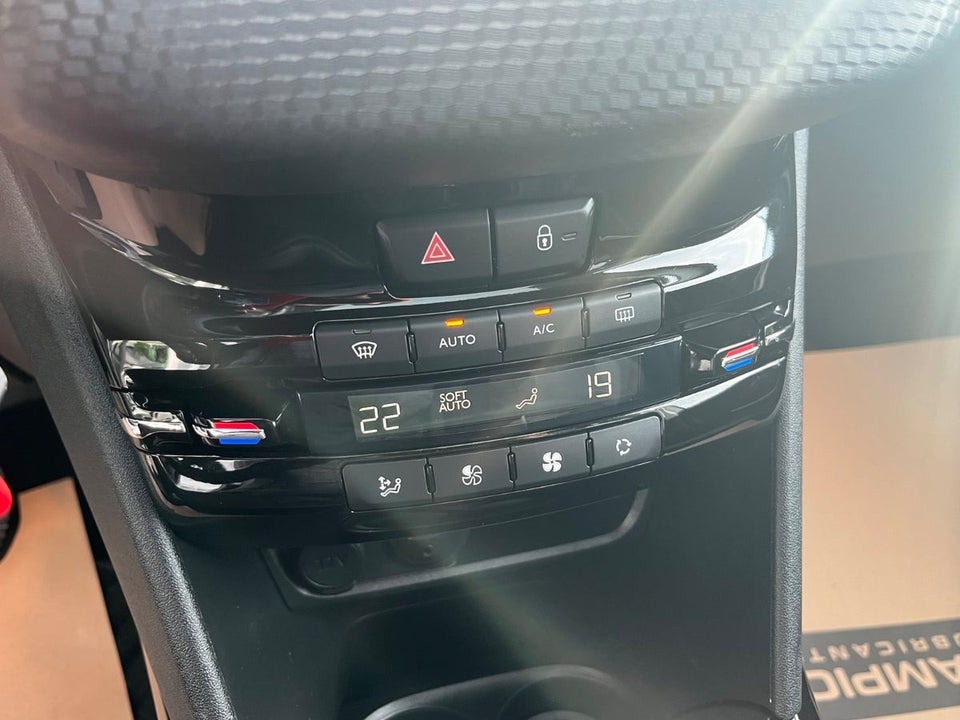 Peugeot 2008 1,2 e-THP 110 Edition+ 5d