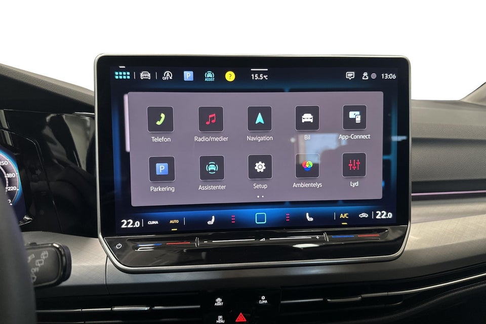 VW Golf VIII 1,5 eTSi 150 Life Edition DSG 5d