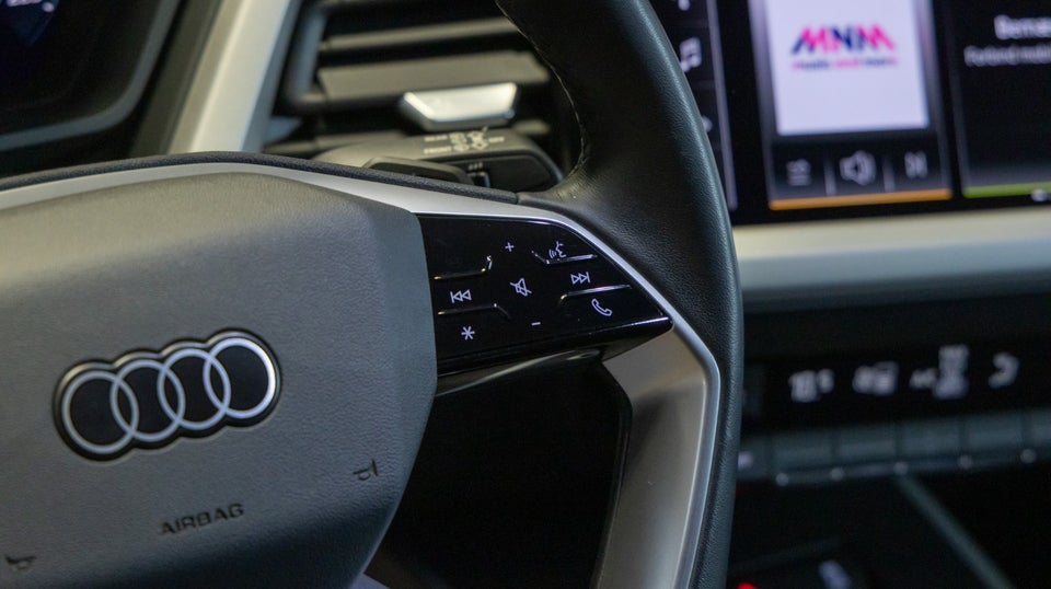 Audi Q4 e-tron 45 S-line 5d