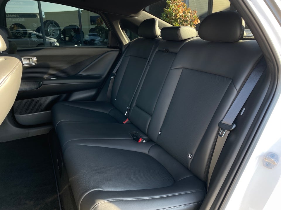 Hyundai Ioniq 6 77 Ultimate AWD 4d