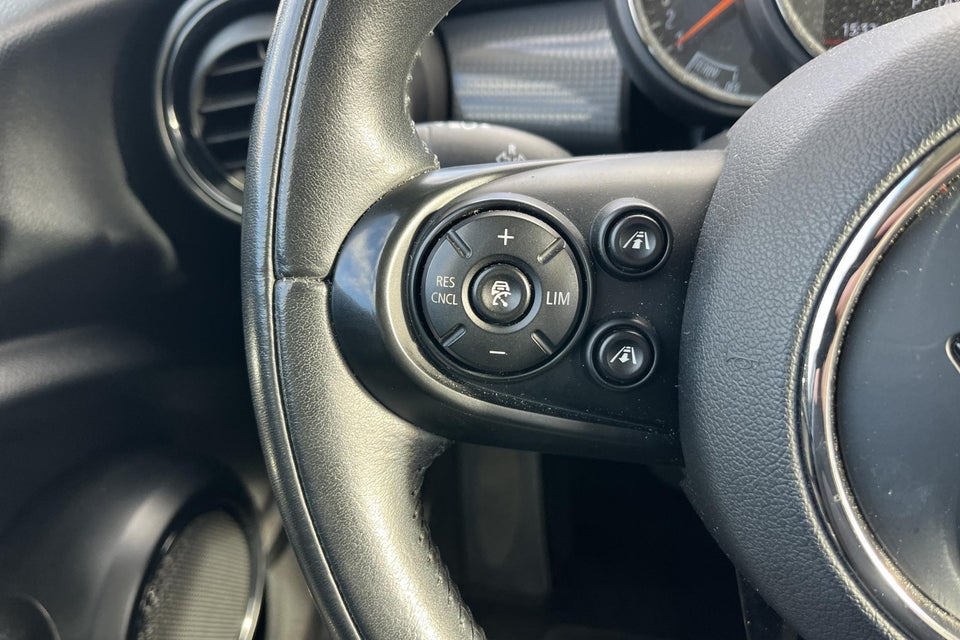 MINI Cooper 1,5 Essential aut. 3d