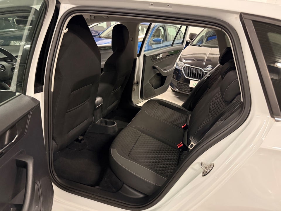 Skoda Rapid 1,0 TSi 110 Ambition Spaceback 5d