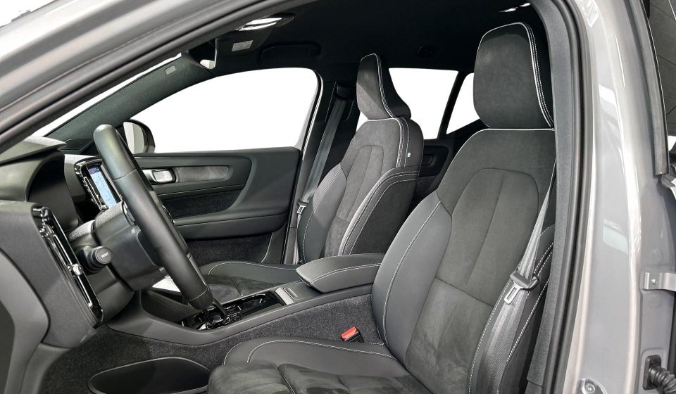 Volvo XC40 P6 ReCharge Plus 5d