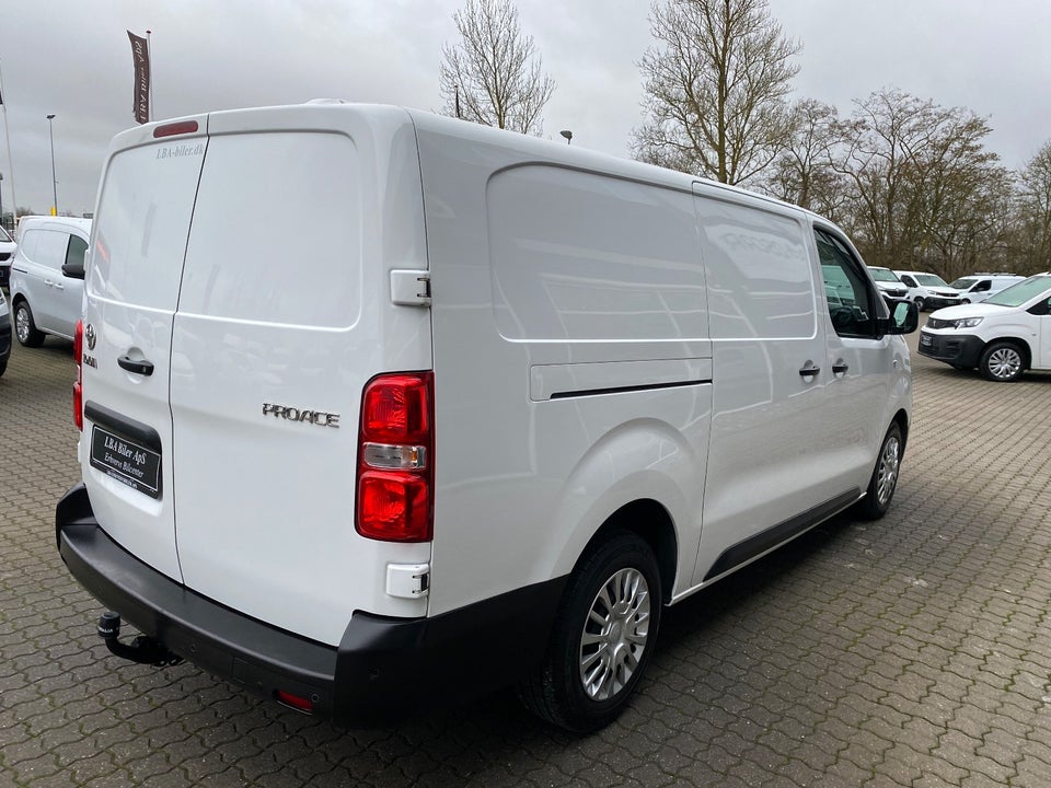 Toyota ProAce 2,0 D 144 Long Comfort Master aut. 4d