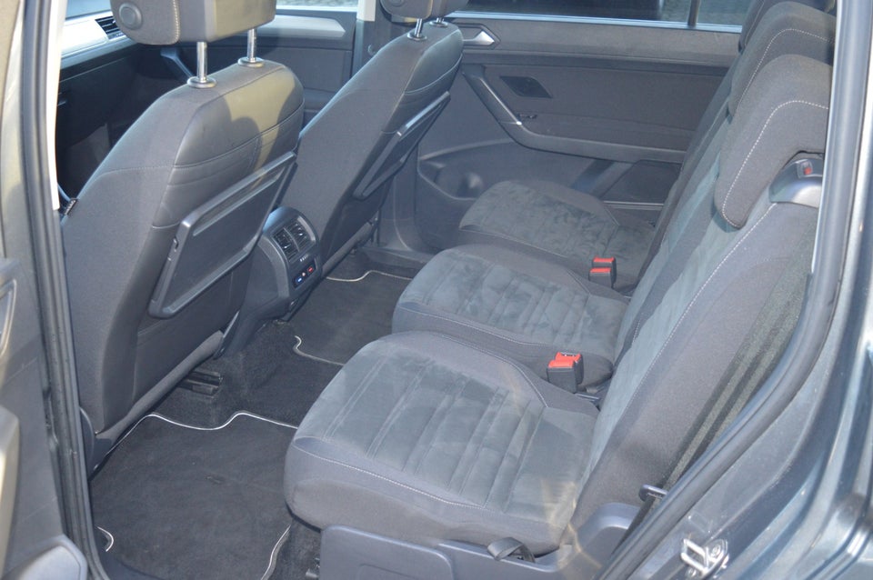 VW Touran 1,6 TDi 115 Comfortline Connect 7prs 5d