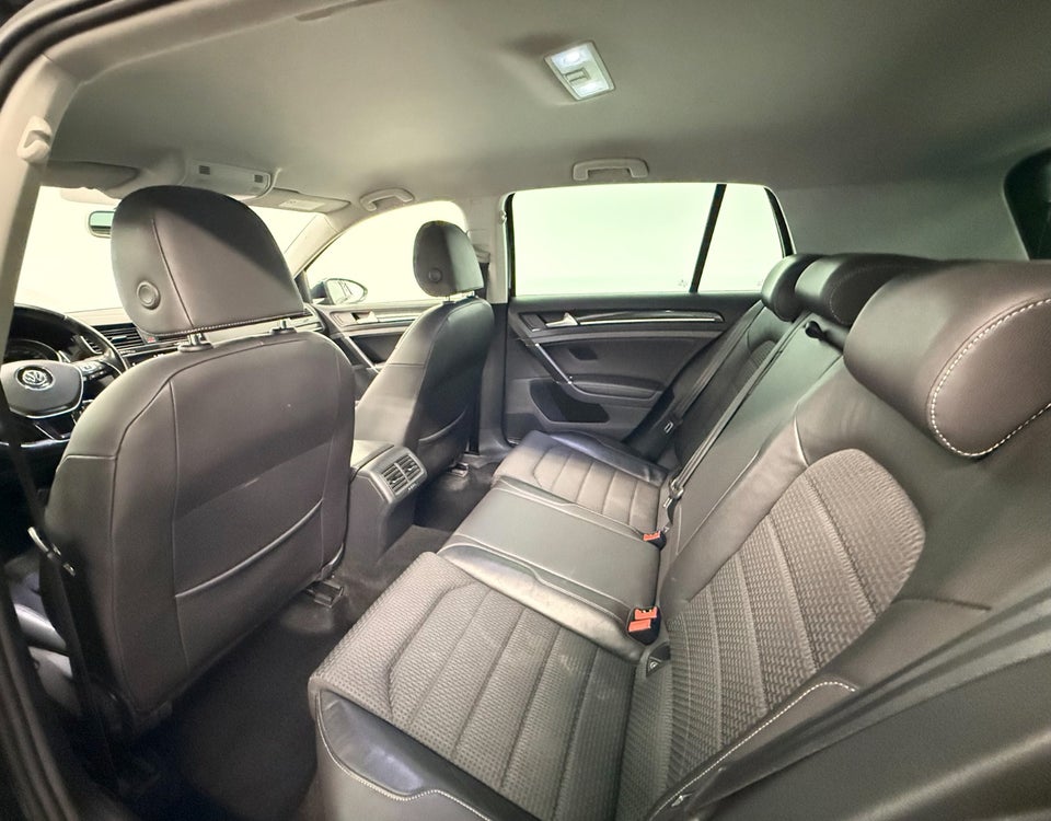 VW Golf VII 1,4 TSi 140 Highline DSG BMT 5d