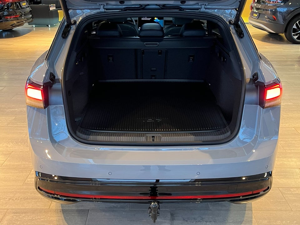 VW ID.7 77 Style+ Tourer 5d